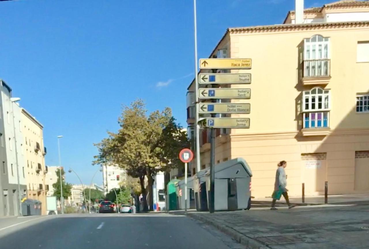 Apartamento La Estacion Χέρεζ Εξωτερικό φωτογραφία